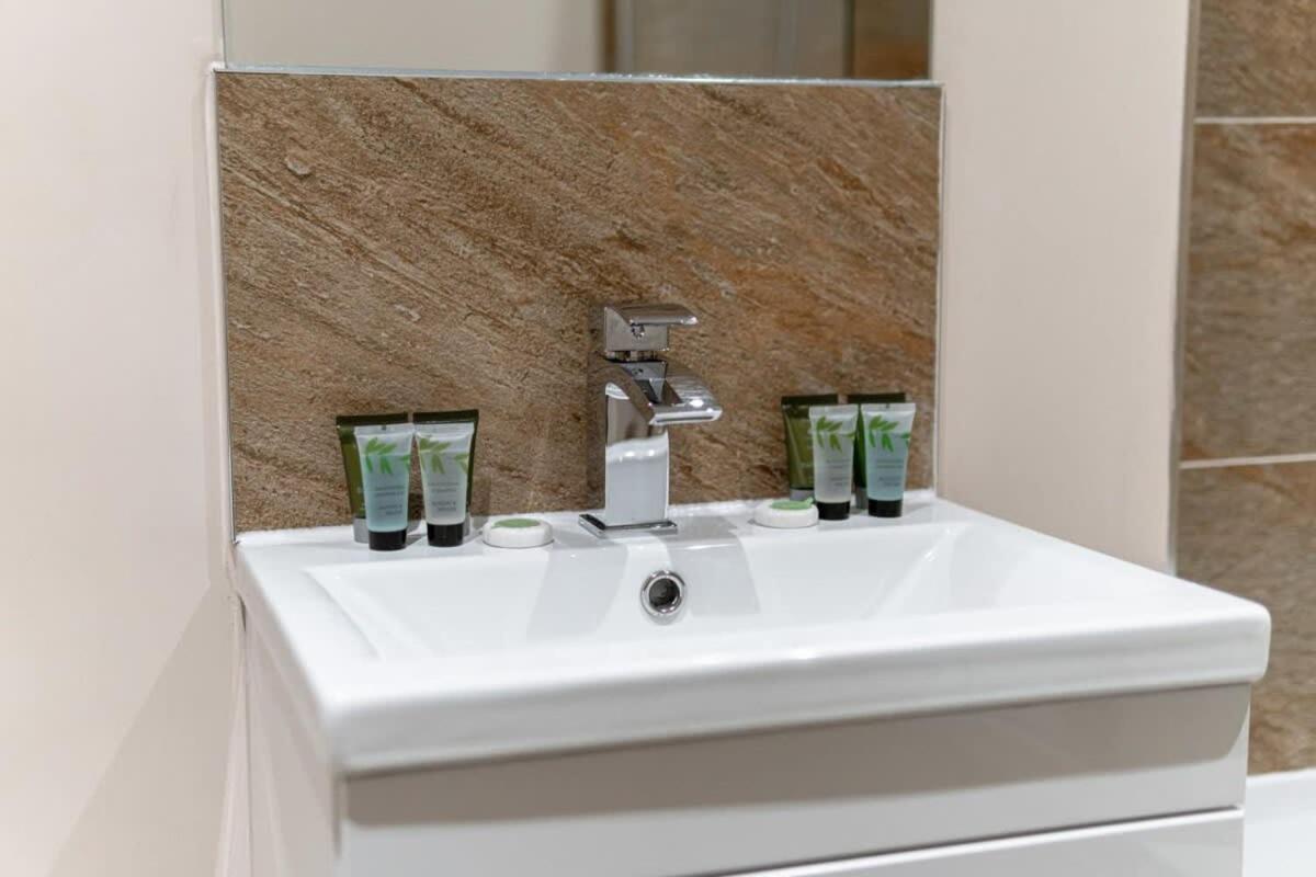 Modern 1 Bedroom Apartment In Manchester Luaran gambar